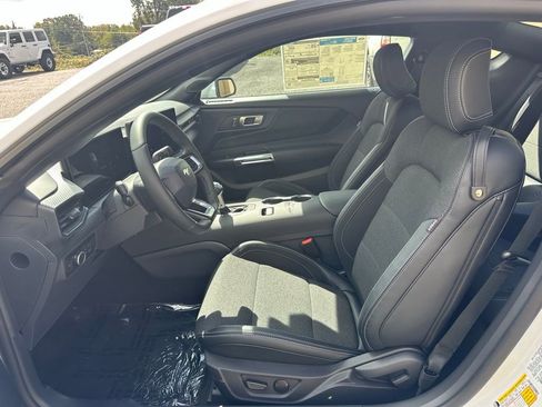 New 2025 Ford Mustang Coupe image 11