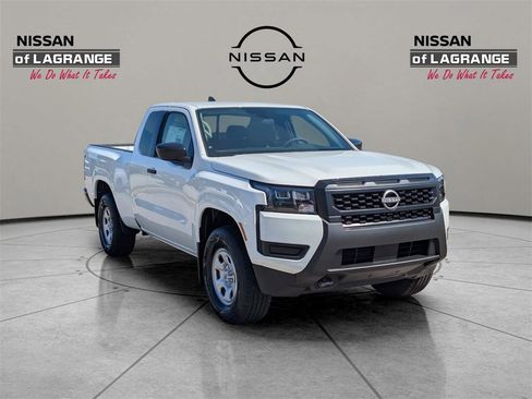 New 2026 Nissan Frontier S image 3