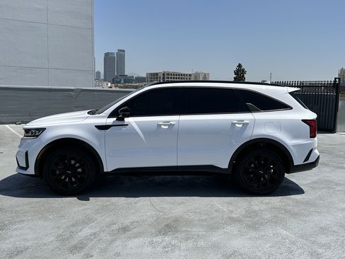 Used 2023 Kia Sorento SX FWD image 3