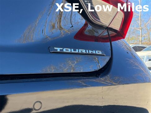 Used 2019 Toyota Avalon Touring w/ Advanced Safety Package image 15