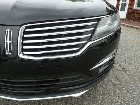 Used 2017 Lincoln MKC Reserve w/ Lincoln MKC Climate Package AWD/4WD image 3