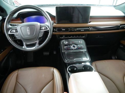 Certified 2023 Lincoln Nautilus Reserve AWD/4WD image 4