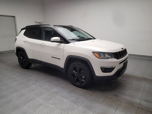 Used 2020 Jeep Compass Latitude AWD/4WD image 11