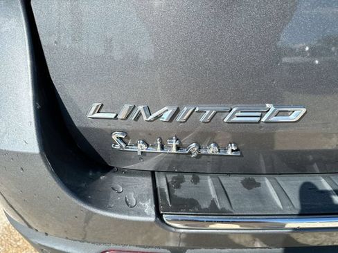 Used 2023 Ford Explorer Limited w/ Equipment Group 301A AWD/4WD image 51