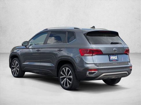 Used 2023 Volkswagen Taos SE FWD image 7