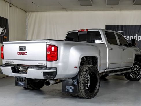 Used 2018 GMC Sierra 3500 Denali w/ Duramax Plus Package image 8