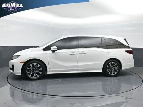 Used 2025 Honda Odyssey Elite image 4