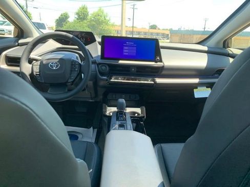 New 2026 Toyota Prius XLE FWD image 24