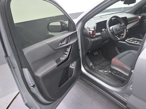 Used 2026 Chevrolet Equinox RS FWD image 10