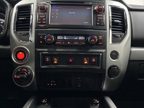 Used 2017 Nissan Titan PRO-4X w/ Pro-4x Convenience Package image 25