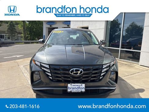 Used 2023 Hyundai Tucson SE AWD/4WD image 2