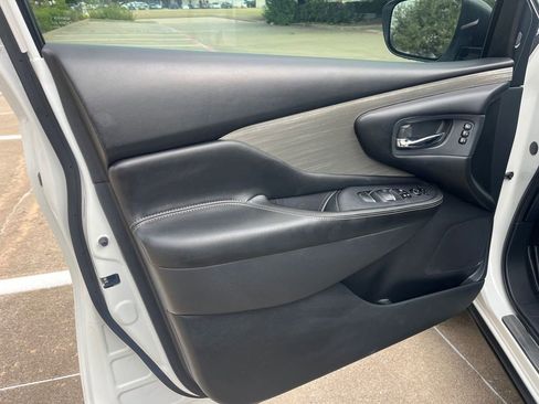 Used 2018 Nissan Murano SL w/ Midnight Edition Package image 12