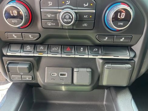 Used 2021 Chevrolet Silverado 1500 RST AWD/4WD image 27