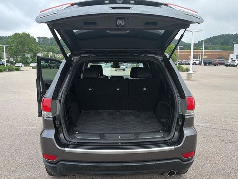 Used 2018 Jeep Grand Cherokee Limited AWD/4WD image 10