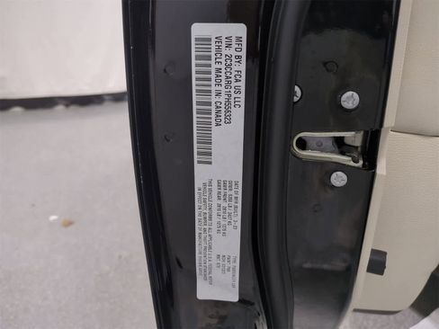 Certified 2023 Chrysler 300 Touring image 34