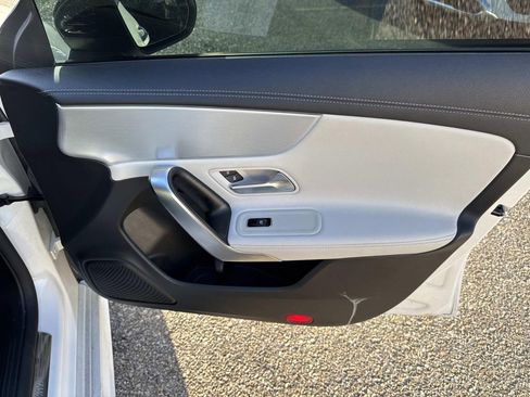 Used 2022 Mercedes-Benz CLA 250 image 14