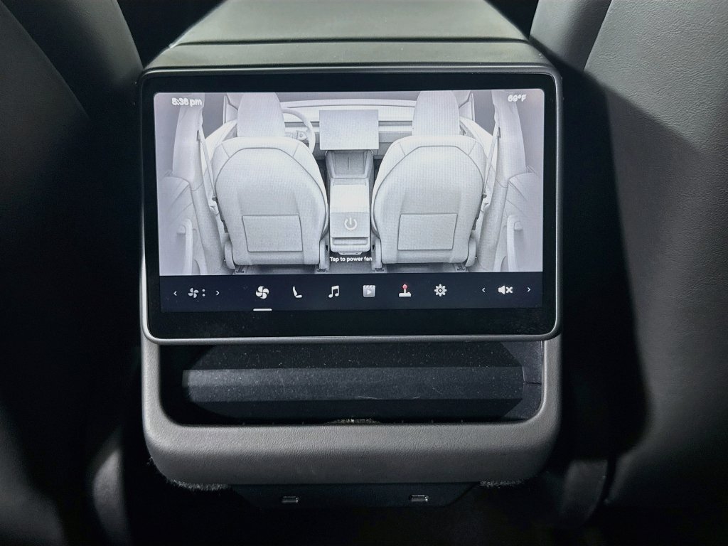 Used 2026 Tesla Model Y AWD image 28