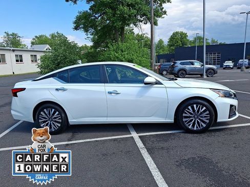 Used 2023 Nissan Altima 2.5 SV FWD image 7