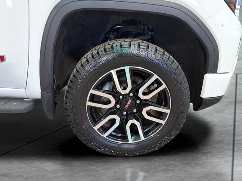 Used 2023 GMC Sierra 1500 AT4 w/ AT4 Premium Package AWD/4WD image 28