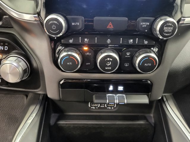 Used 2024 RAM 1500 Laramie AWD/4WD image 33