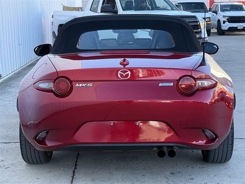 Used 2016 MAZDA MX-5 Miata Grand Touring image 6