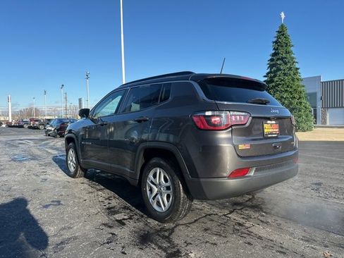 Used 2020 Jeep Compass Sport image 7