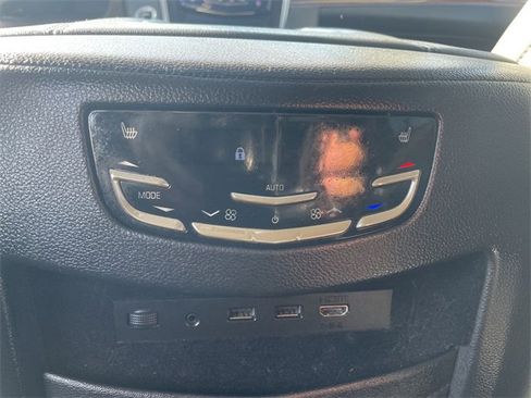 Used 2020 Cadillac Escalade Premium Luxury w/ LPO, Radiant Package image 22