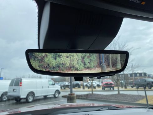 Used 2022 Chevrolet Silverado 1500 High Country w/ High Country Premium Package image 35