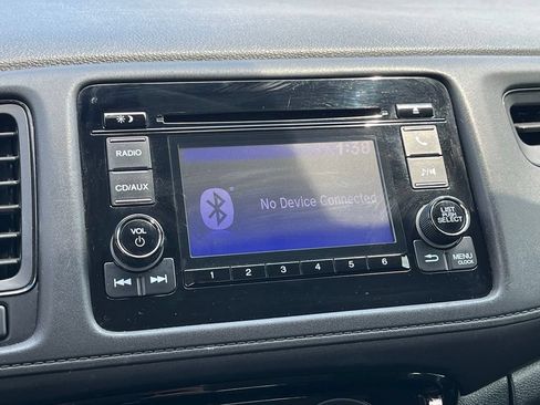 Used 2016 Honda HR-V LX image 36