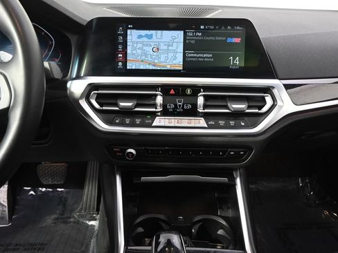 Used 2021 BMW 330i xDrive Sedan w/ Premium Package AWD/4WD image 26