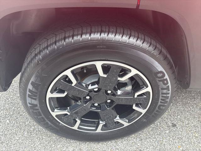 Used 2023 Jeep Renegade Trailhawk AWD/4WD image 10
