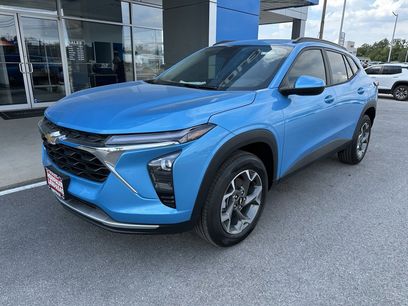 New 2025 Chevrolet Trax LT w/ Driver Confidence Package