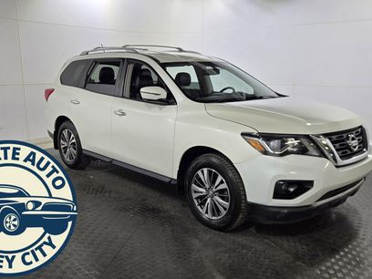 Used 2018 Nissan Pathfinder SL