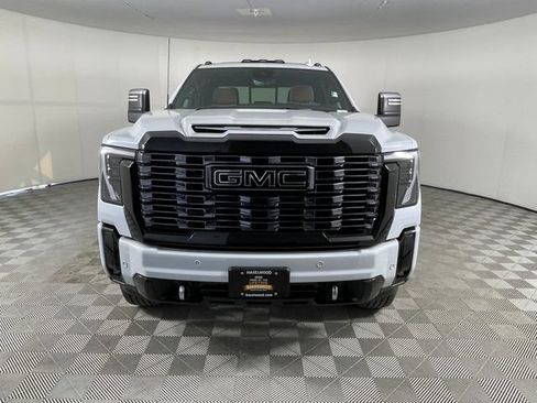 New 2026 GMC Sierra 2500 Denali Ultimate AWD/4WD image 15