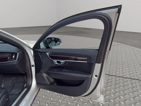 Used 2018 Volvo S90 T5 Momentum w/ Convenience Package AWD/4WD image 22