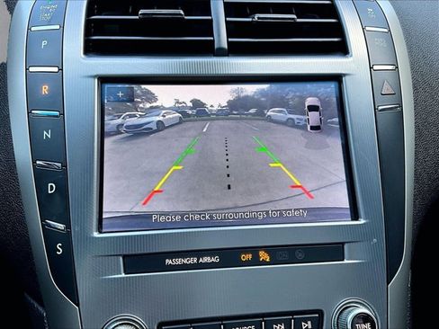 Used 2020 Lincoln MKZ FWD image 23