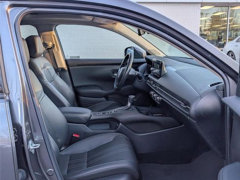 Used 2023 Honda HR-V EX-L image 10