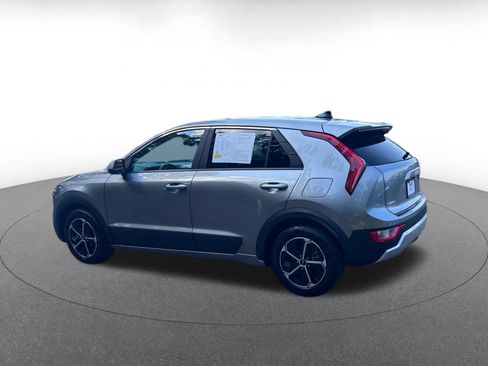 Used 2026 Kia Niro LX FWD image 11