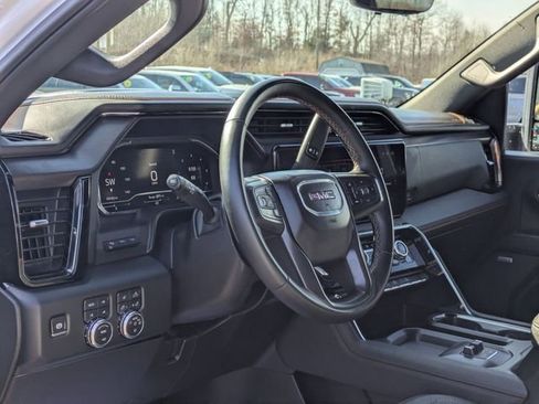 Used 2024 GMC Sierra 2500 AT4 w/ AT4 Premium Plus Package image 14