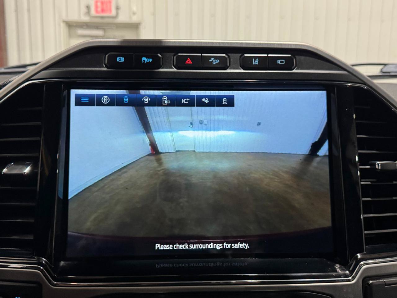 Used 2022 Ford F450 Platinum w/ FX4 Off-Road Package AWD/4WD image 51