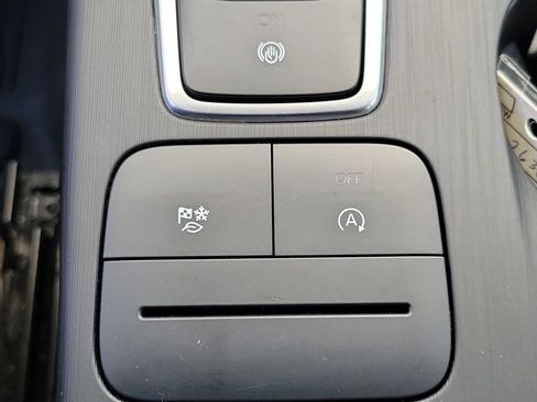 Used 2021 Ford Escape SE w/ Cold Weather Package FWD image 31