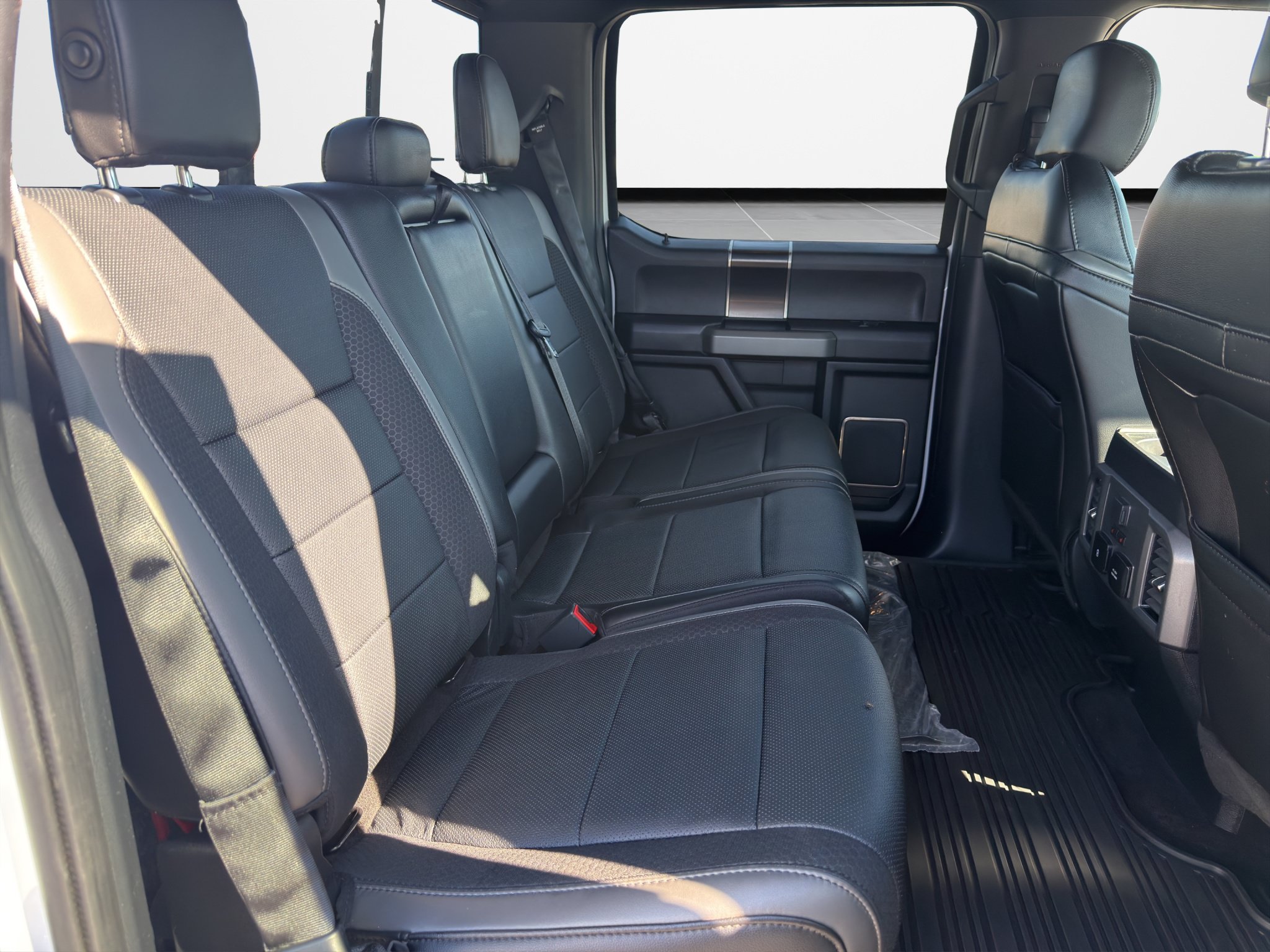 Used 2020 Ford F150 Raptor w/ Equipment Group 802A Luxury AWD/4WD image 25