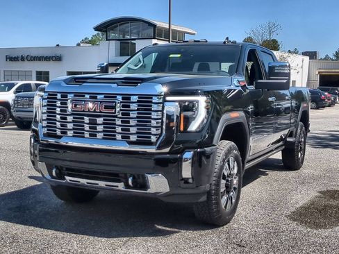 New 2026 GMC Sierra 2500 Denali w/ Denali Reserve Package AWD/4WD image 4