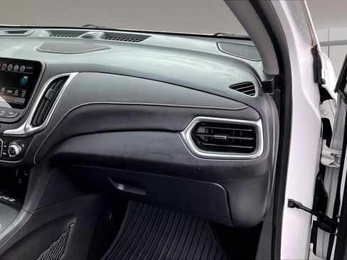 Certified 2018 Chevrolet Equinox Premier FWD image 16