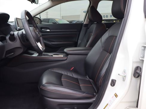 Used 2022 Nissan Altima 2.5 SR image 9