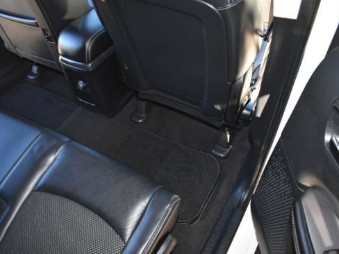 Used 2015 Dodge Journey Crossroad w/ Flexible Seating Group image 18