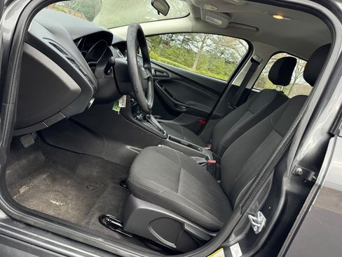 Used 2018 Ford Focus S image 16