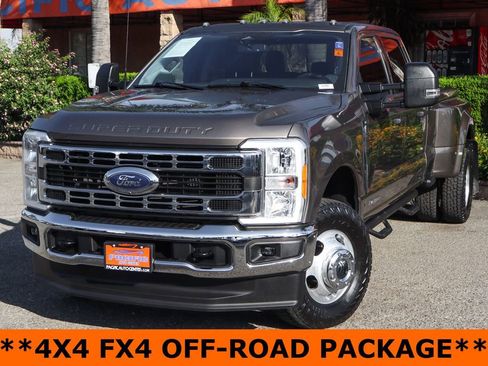 Used 2023 Ford F350 XLT w/ 360-Degree Camera Package image 4