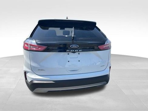 Used 2024 Ford Edge SEL image 27