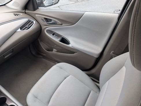 Used 2023 Chevrolet Malibu LS image 15
